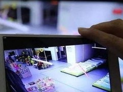 家长监控狂热，半小时内频繁查看幼儿园监控的背后