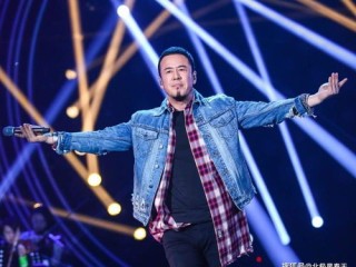 杨坤眼中的歌手，10人一期的挑战与音乐盛宴的机遇并存